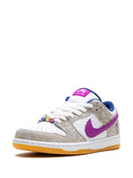 Rayssa Leal SB Dunk sneakers