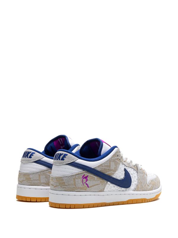 Rayssa Leal SB Dunk sneakers